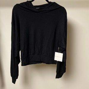 Beyond yoga so chic cropped hoodie black